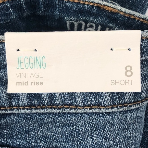 MAURICES Women’s Blue Jean Jegging Size 8 Short Distressed Ripped/Torn Pockets - Picture 9 of 15